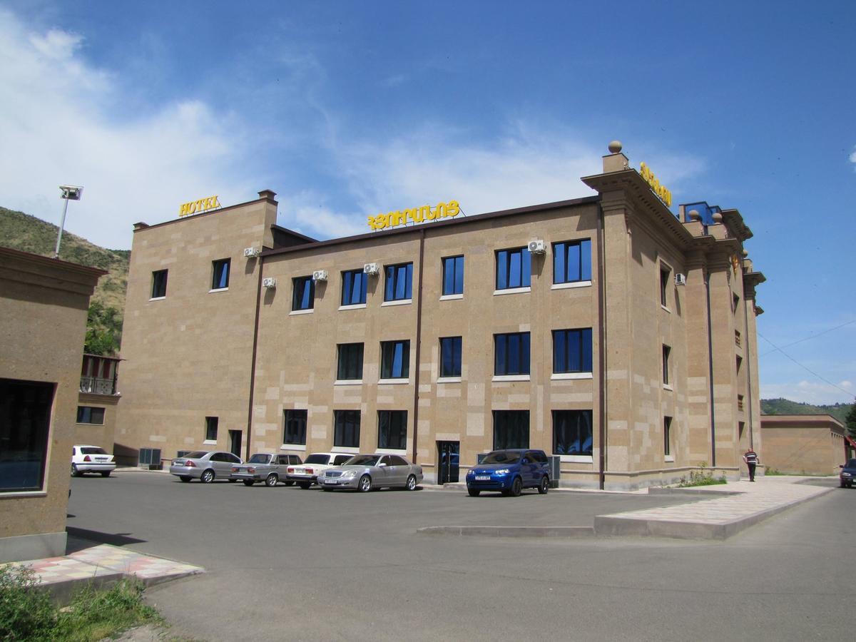 Hotel Fenix Complex Капан Экстерьер фото