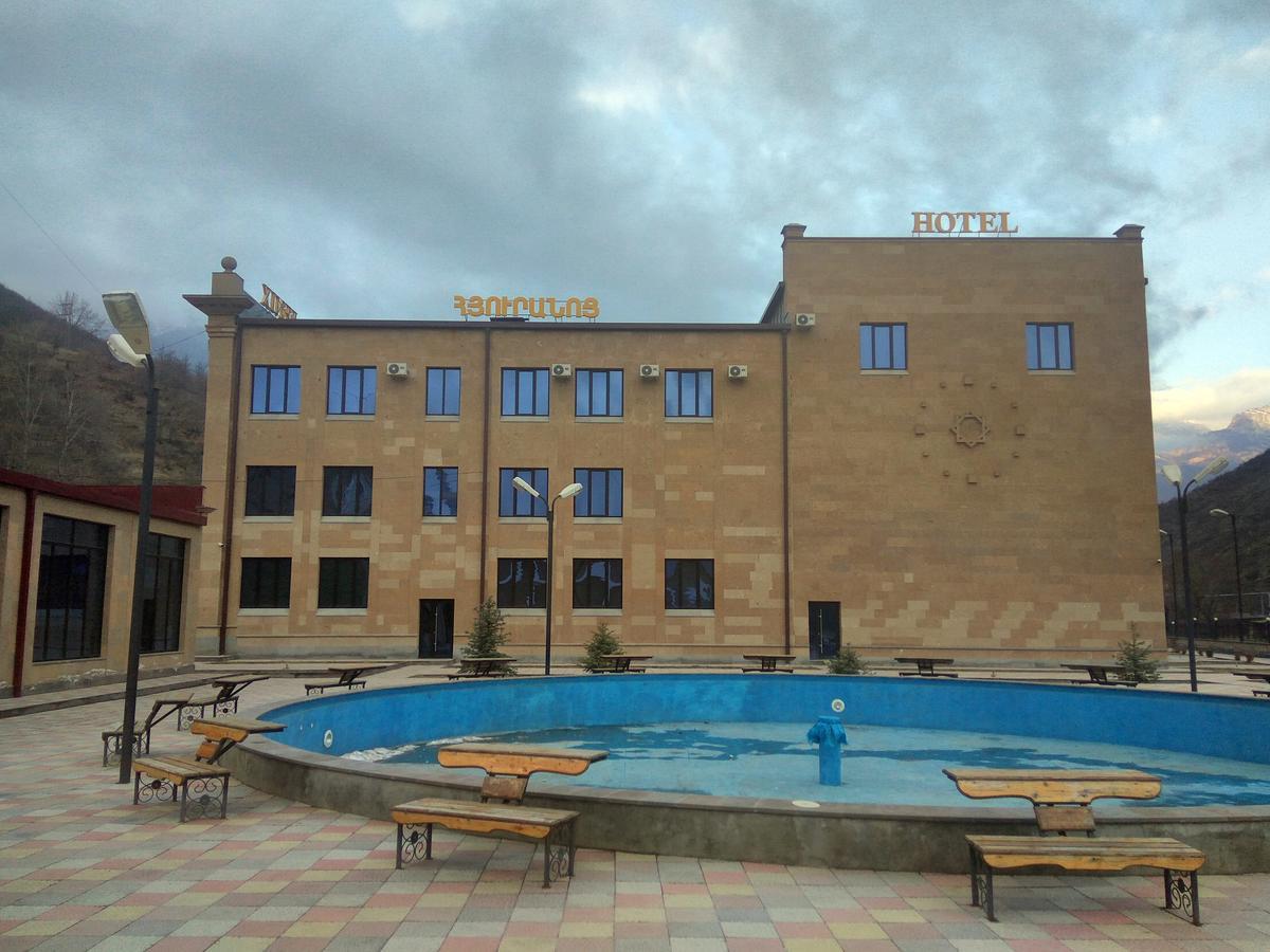 Hotel Fenix Complex Капан Экстерьер фото